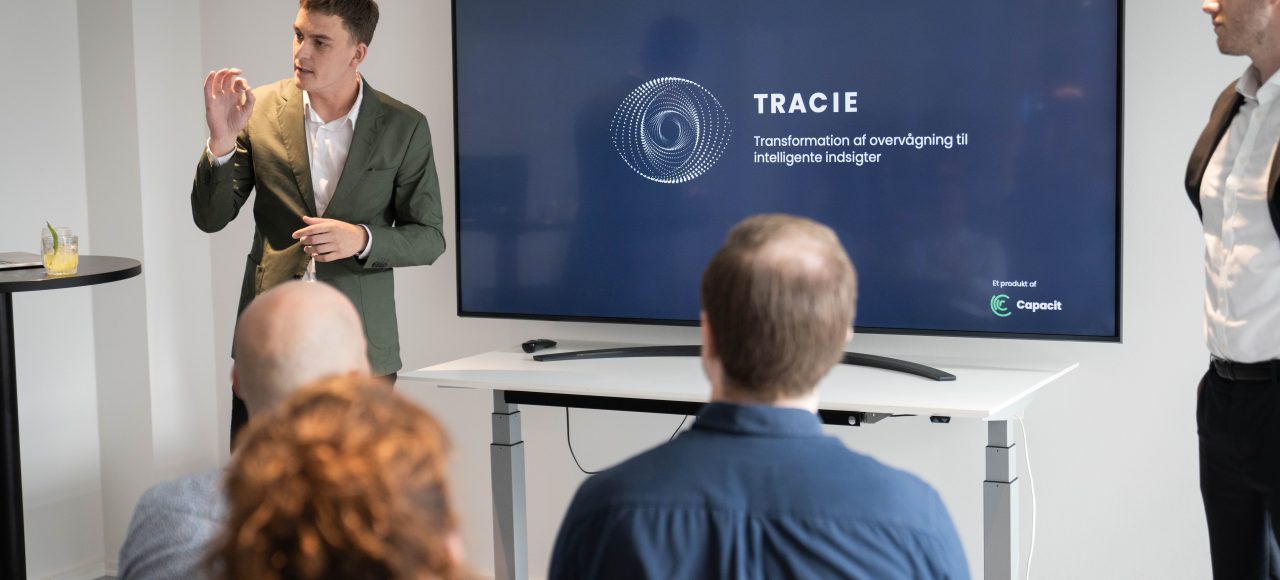 Capacit fremlægger AI produkt tracie